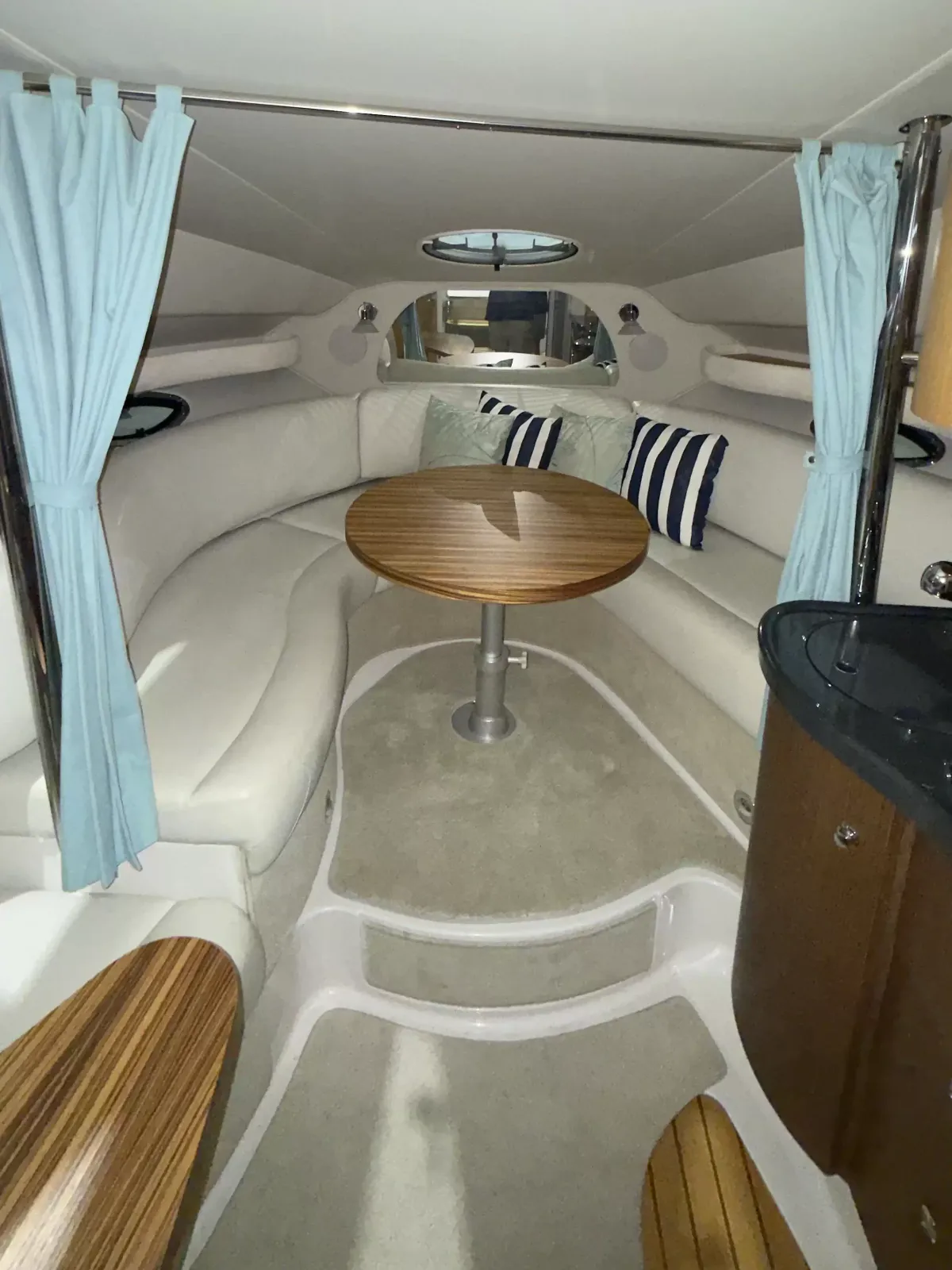 boat-carouselImage-image