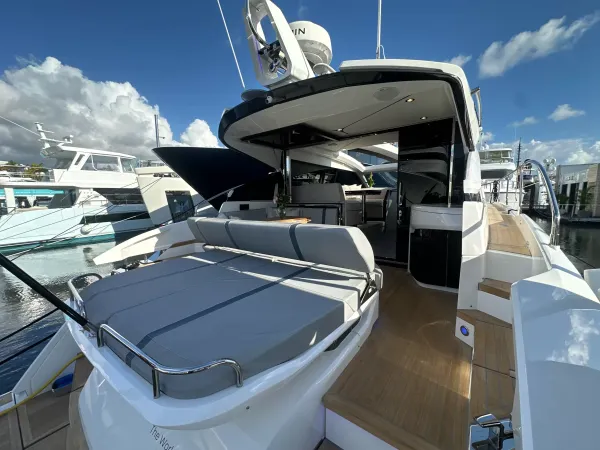 2027 Fairline TARGA 47 GT detail image 12