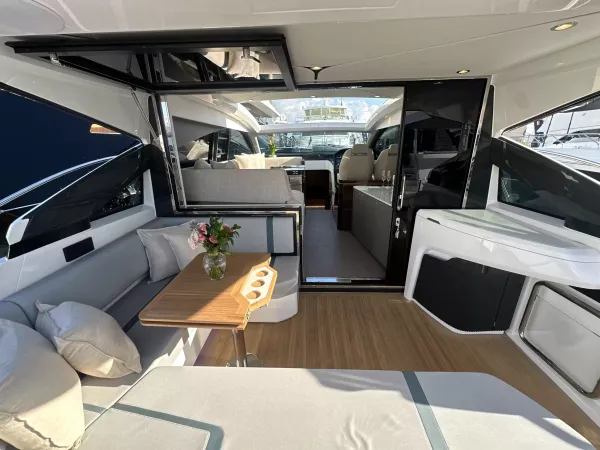 2027 Fairline TARGA 47 GT detail image 17