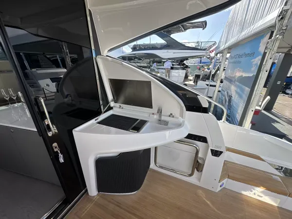 2027 Fairline TARGA 47 GT detail image 18