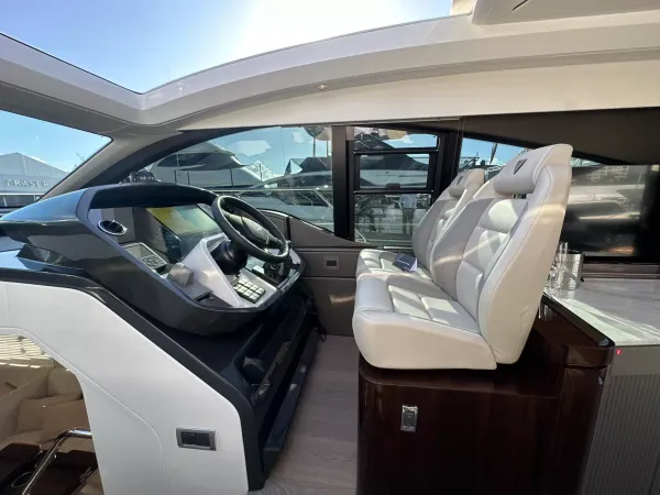 2027 Fairline TARGA 47 GT detail image 25