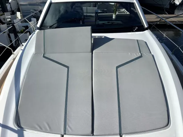 2027 Fairline TARGA 47 GT detail image 45