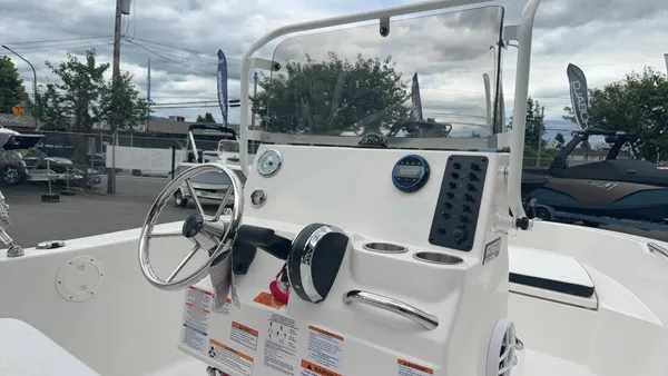2026 Robalo R160-2