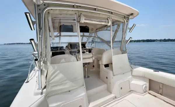 2009 Grady White EXPRESS 330 detail image 9