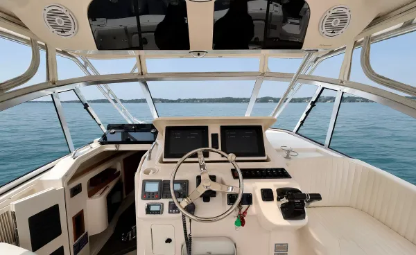 2009 Grady White EXPRESS 330 detail image 12