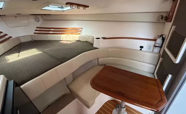 2009 Grady White EXPRESS 330 detail image 16
