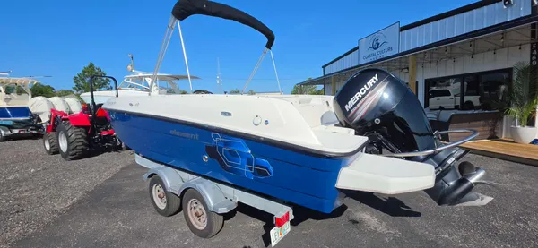 2019 Bayliner E 21