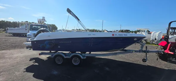 2019 Bayliner E 21