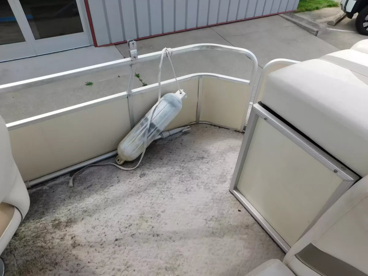 dummy-boat-img