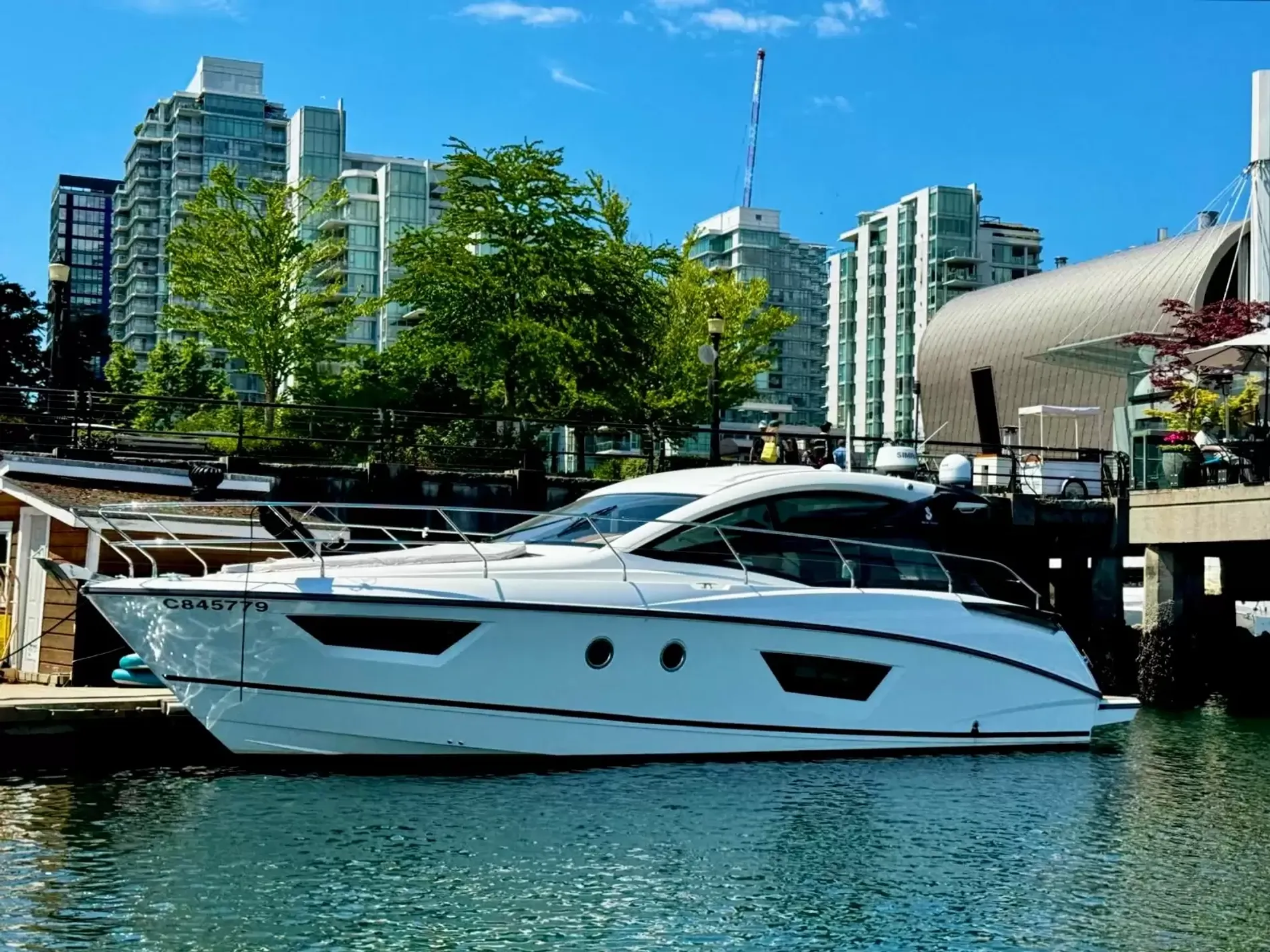 Pre-Owned 2016 Beneteau Gran Turismo 40 for Sale | Vancouver, BC | M&P Yacht Centre | 6a29c2a8914b5a226d0d0cfd