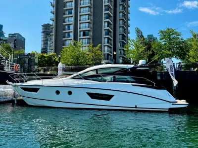 Pre-Owned 2016 Beneteau Gran Turismo 40 for Sale | Vancouver, BC | M&P Yacht Centre | 6a29c2a8914b5a226d0d0cfd