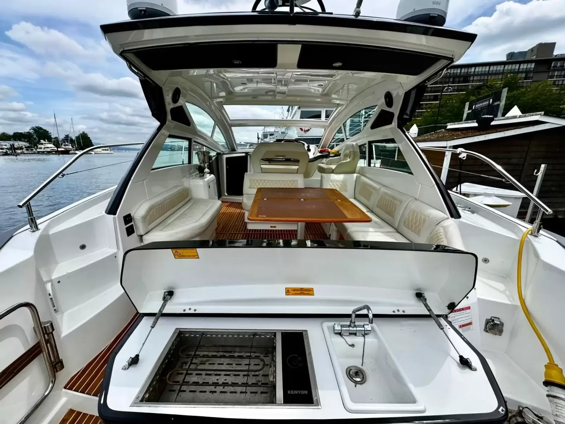 Pre-Owned 2016 Beneteau Gran Turismo 40 for Sale | Vancouver, BC | M&P Yacht Centre | 6a29c2a8914b5a226d0d0cfd