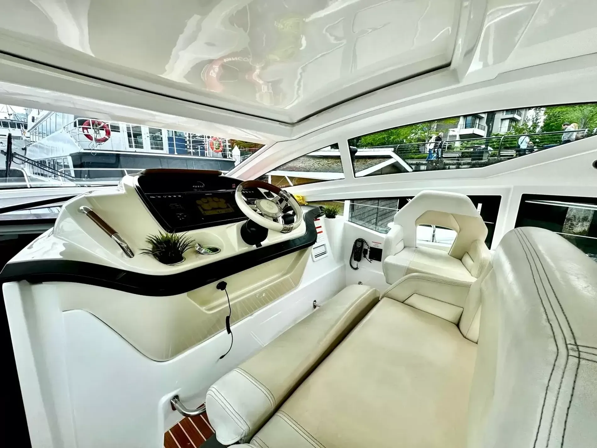 Pre-Owned 2016 Beneteau Gran Turismo 40 for Sale | Vancouver, BC | M&P Yacht Centre | 6a29c2a8914b5a226d0d0cfd
