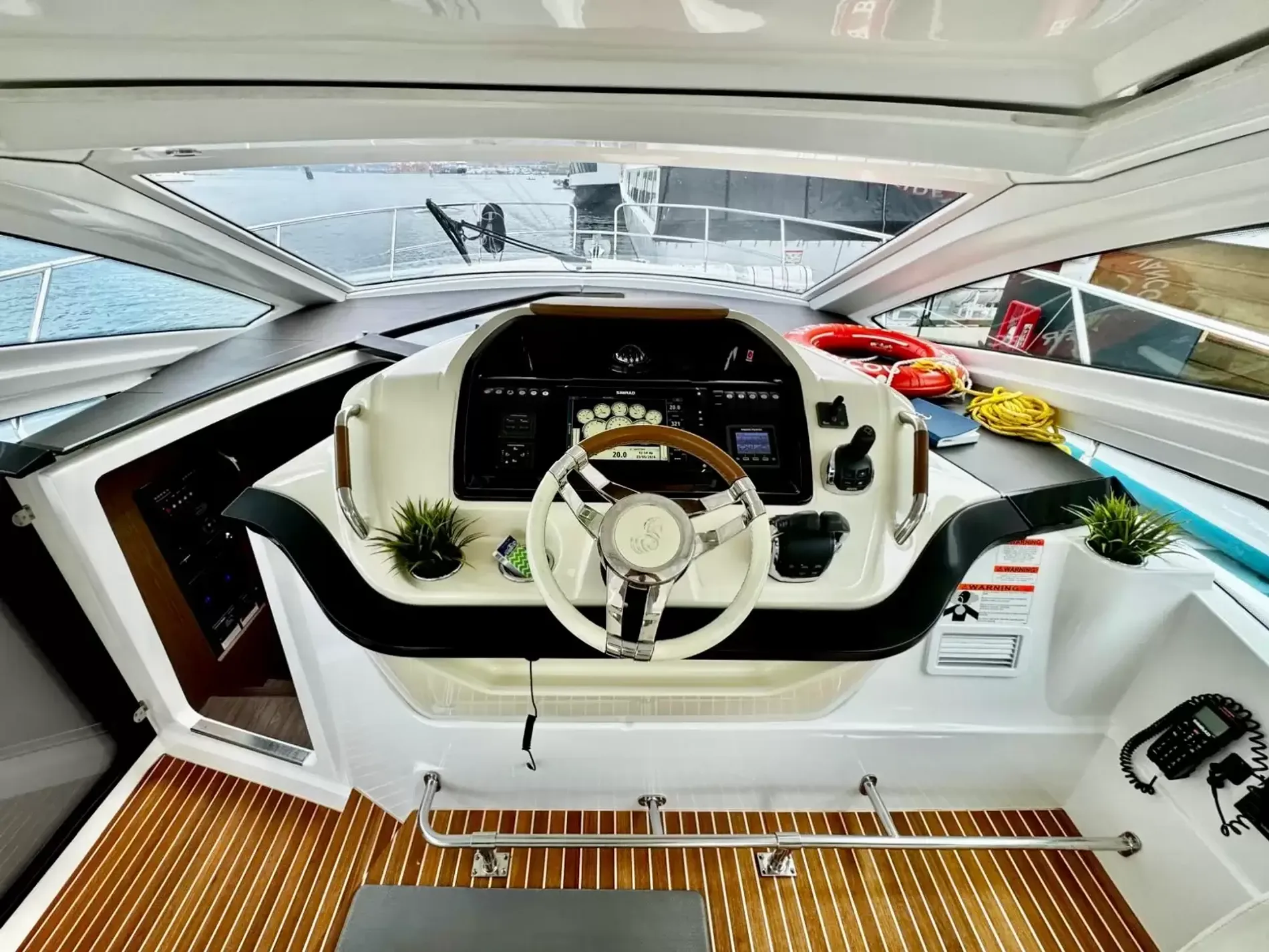Pre-Owned 2016 Beneteau Gran Turismo 40 for Sale | Vancouver, BC | M&P Yacht Centre | 6a29c2a8914b5a226d0d0cfd