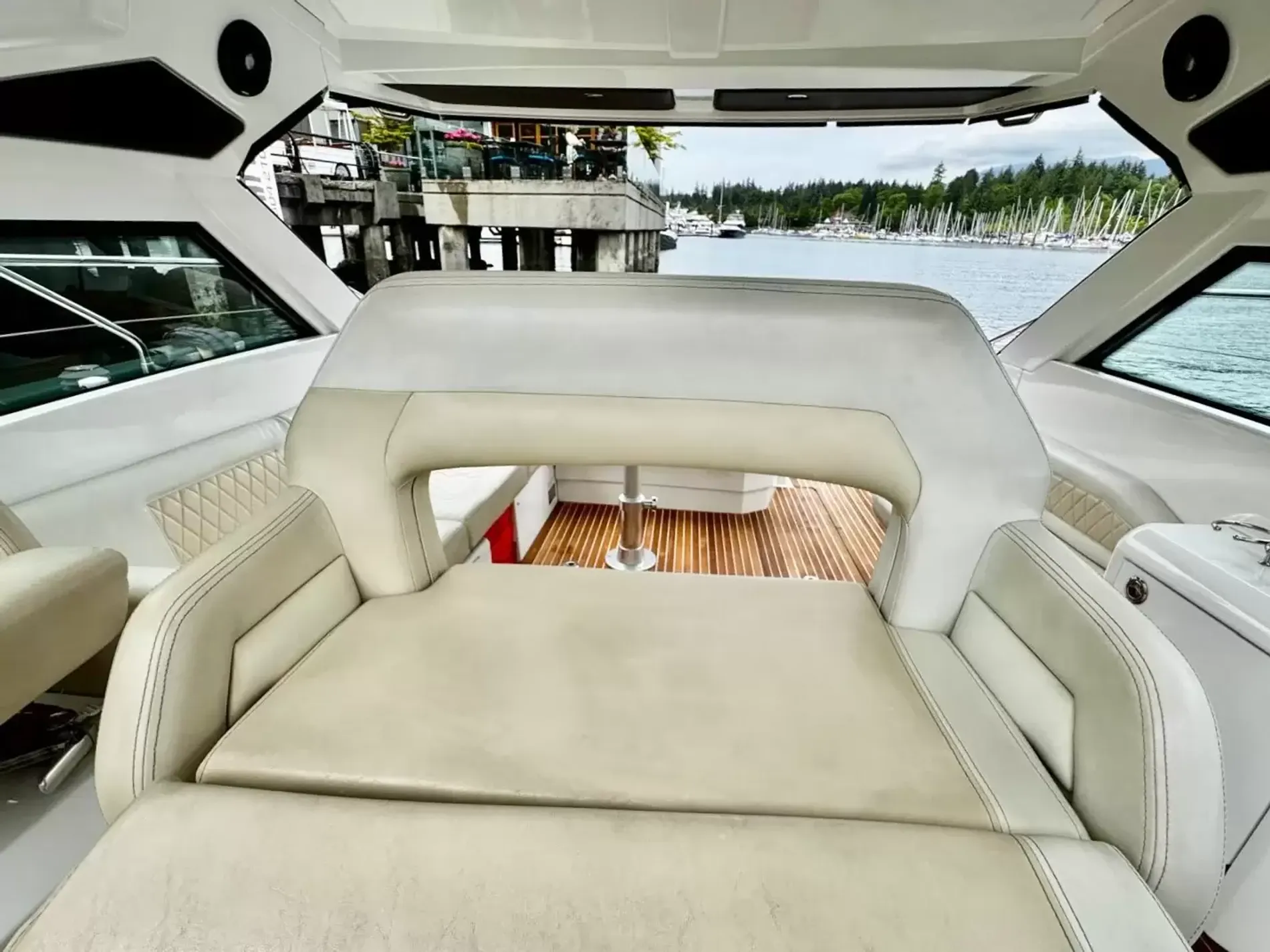 Pre-Owned 2016 Beneteau Gran Turismo 40 for Sale | Vancouver, BC | M&P Yacht Centre | 6a29c2a8914b5a226d0d0cfd