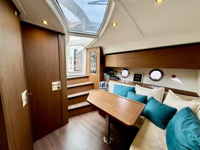 Pre-Owned 2016 Beneteau Gran Turismo 40 for Sale | Vancouver, BC | M&P Yacht Centre | 6a29c2a8914b5a226d0d0cfd