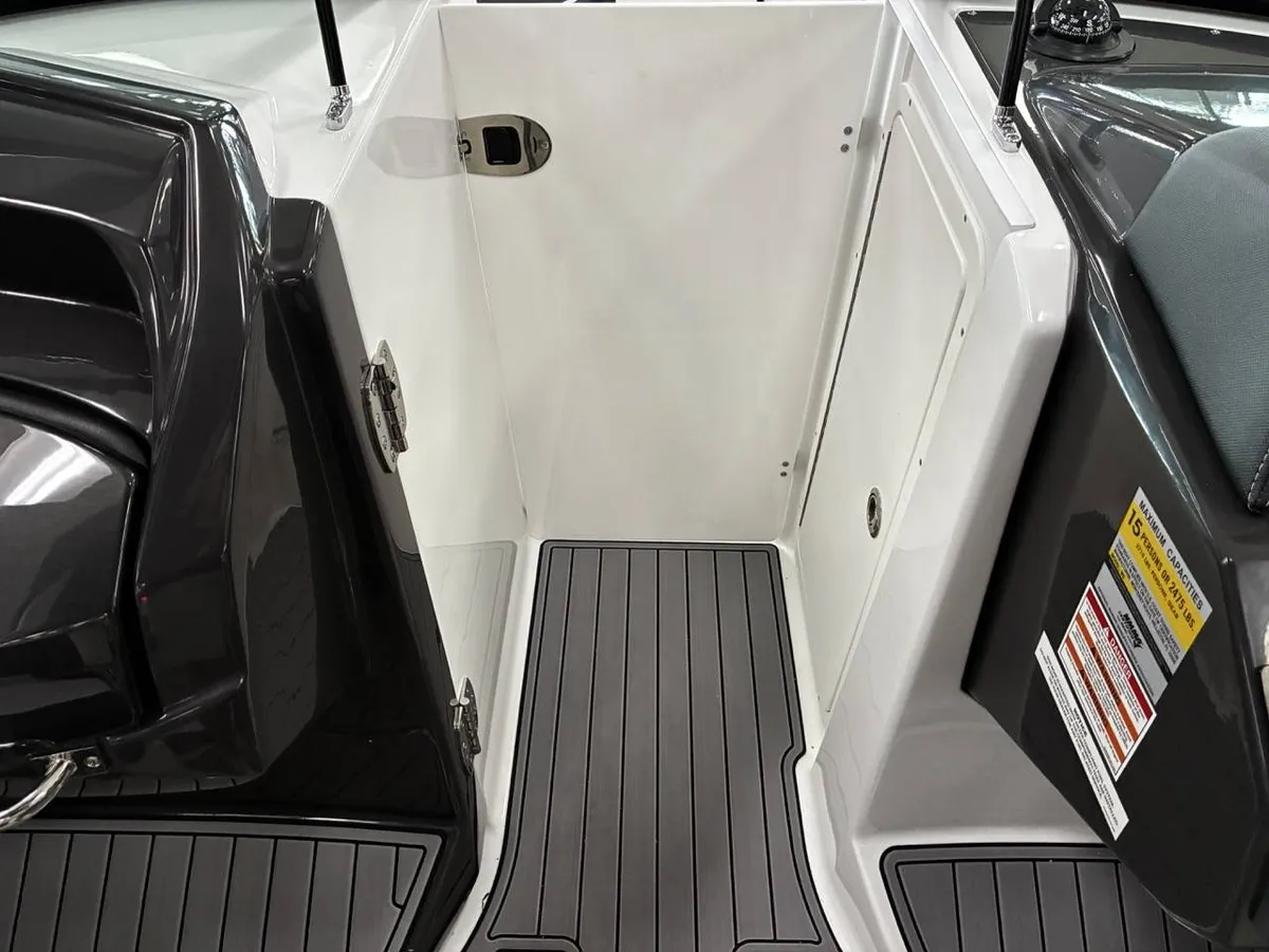 dummy-boat-img