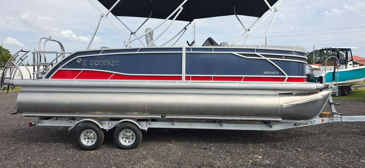 2027 Monaco MC235SFL