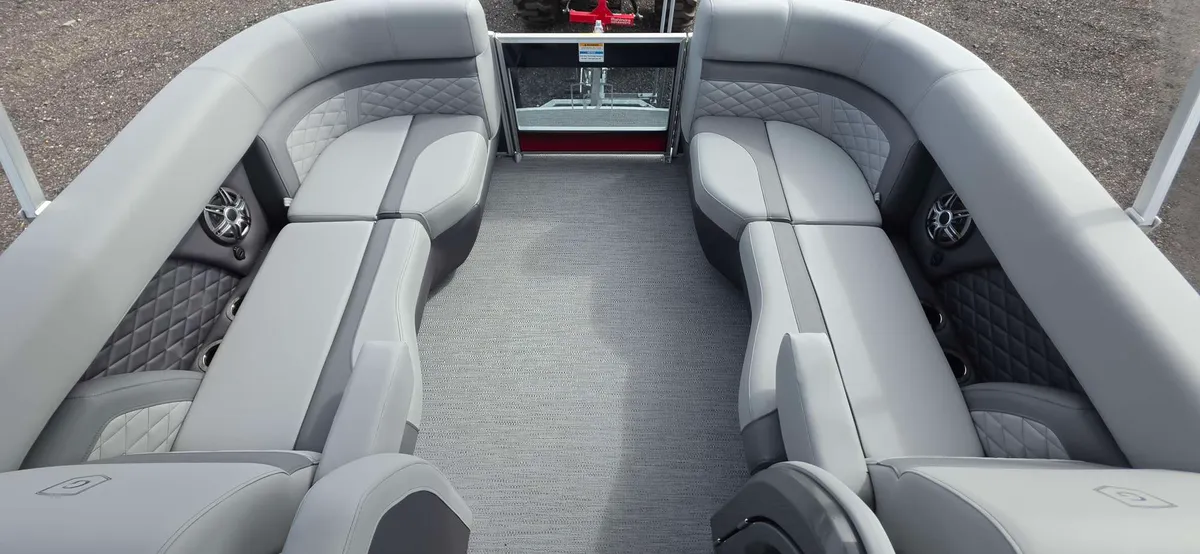 2027 Monaco MC235SFL