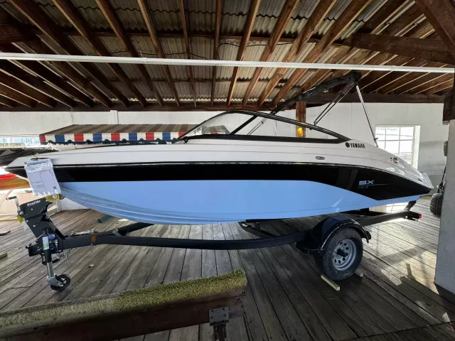 Boat Thumbnail 3