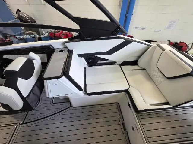 Boat Thumbnail 10