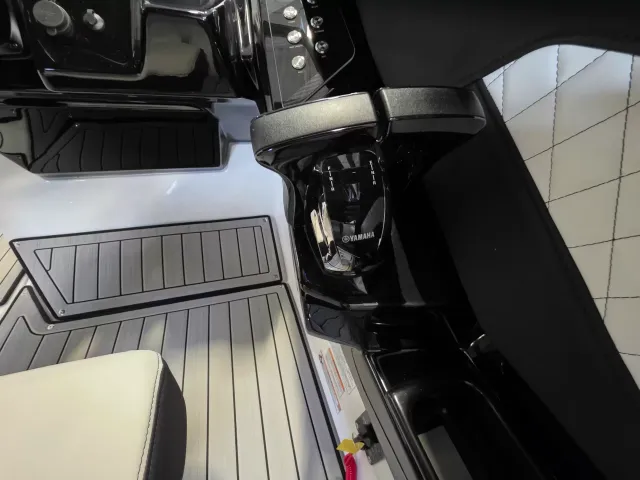 Boat Thumbnail 16