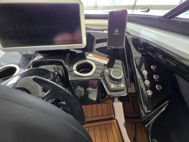 Boat Thumbnail 12