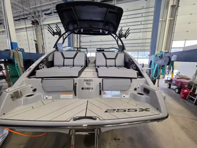 Boat Thumbnail 3