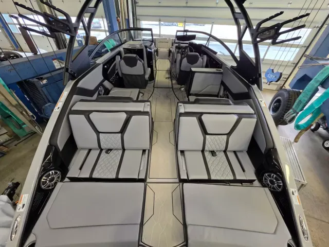 Boat Thumbnail 5