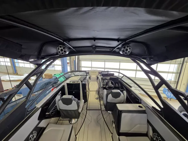Boat Thumbnail 6