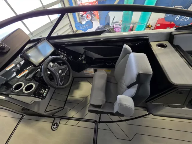 Boat Thumbnail 9