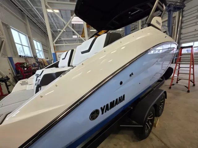 Boat Thumbnail 3