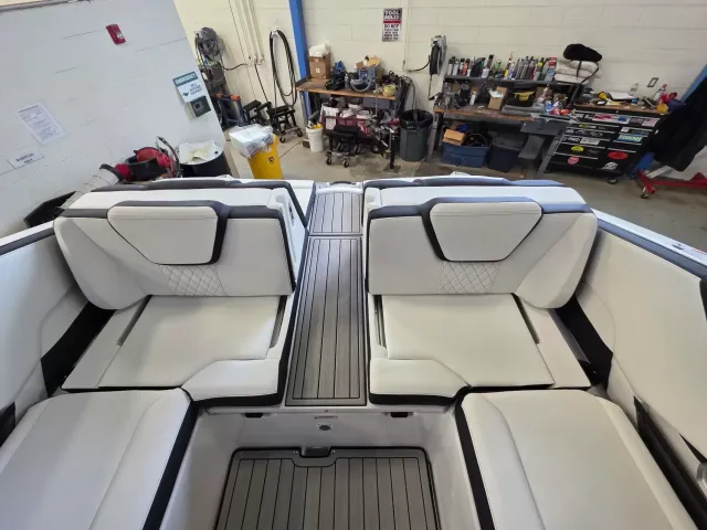 Boat Thumbnail 9