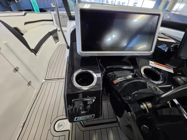 Boat Thumbnail 19