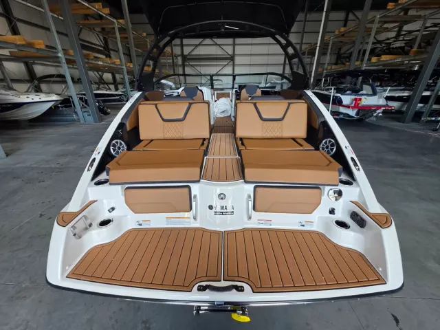 Boat Thumbnail 3