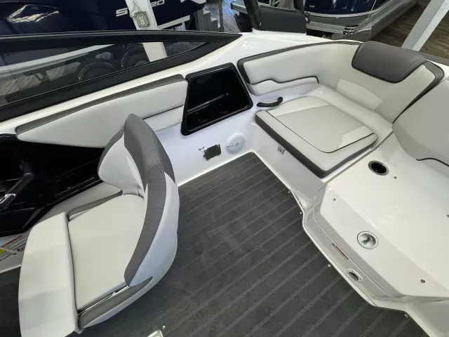 Boat Thumbnail 9