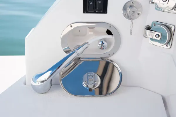 2027 Regal 33 XO detail image 5