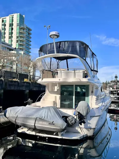 Pre-Owned 1996 Sea ray 400 Sedan Bridge for Sale | Vancouver, BC | M&P Yacht Centre | 6a32f5cb9ac939009c099641