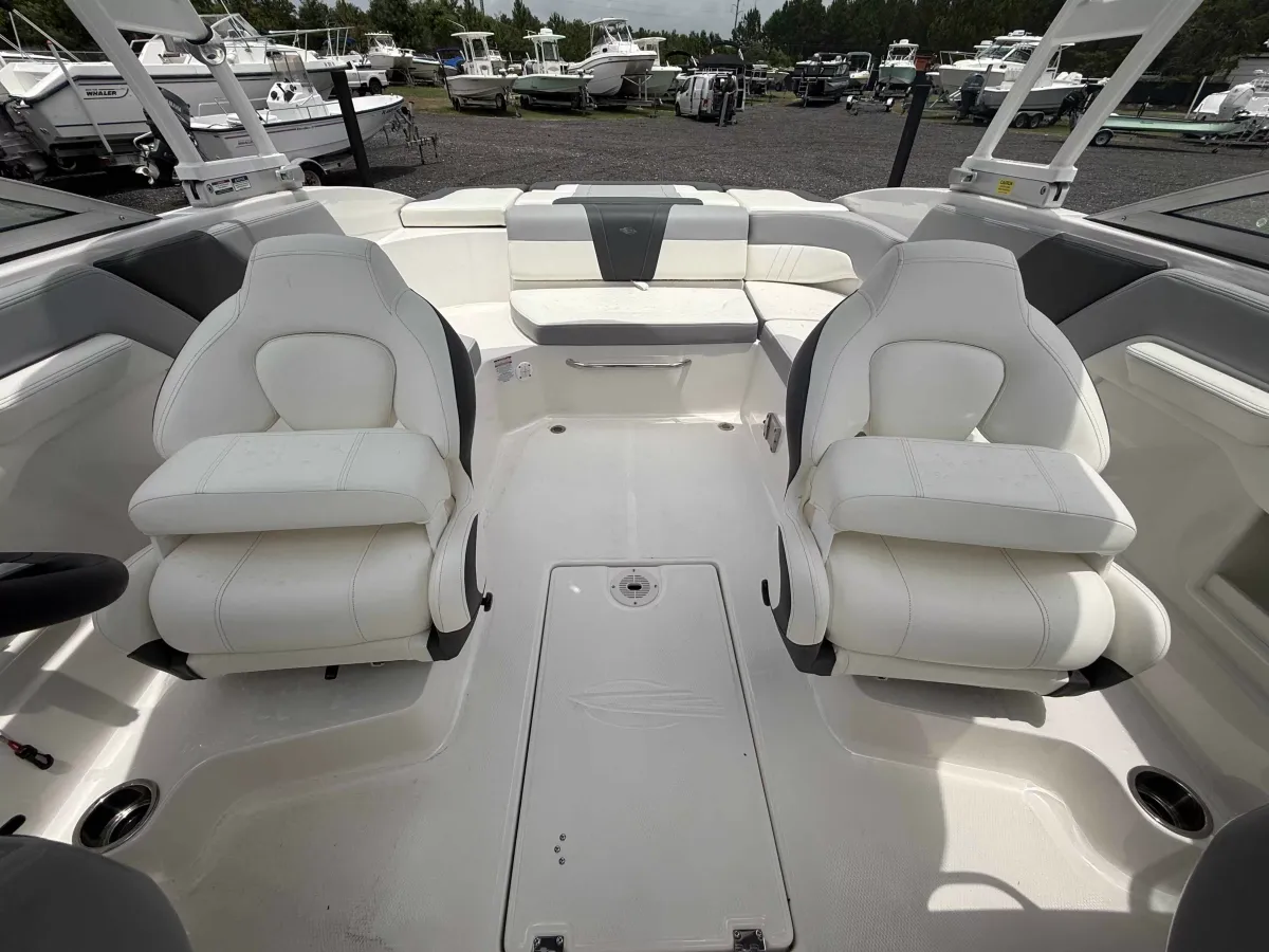 2023 Chaparral 23SSI