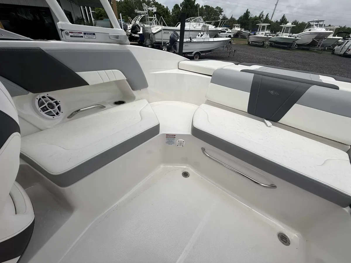 2023 Chaparral 23SSI