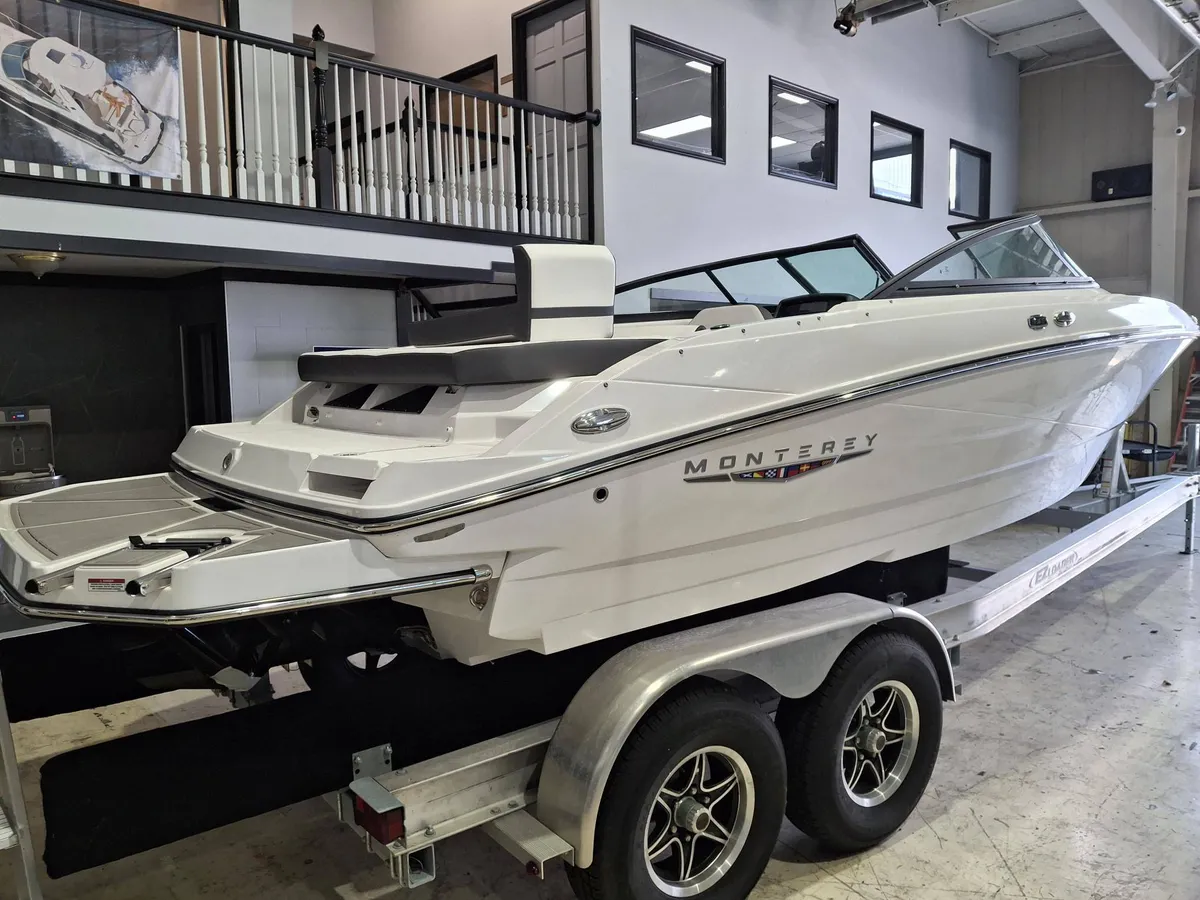 dummy-boat-img