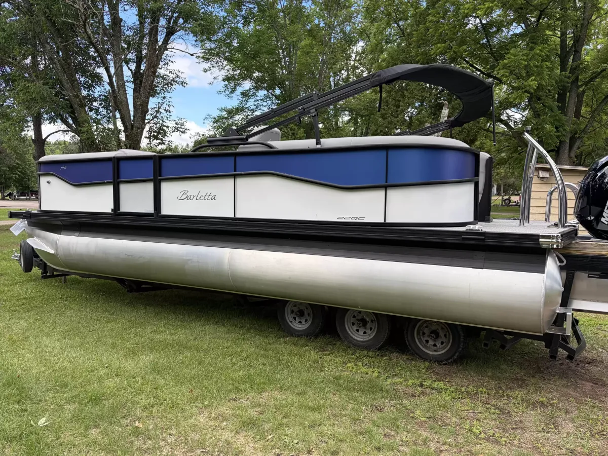 boat-carouselImage-image