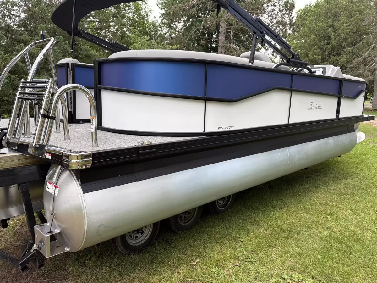 boat-carouselImage-image
