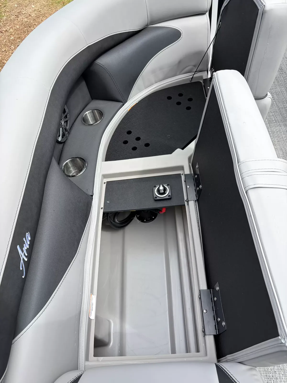 boat-carouselImage-image