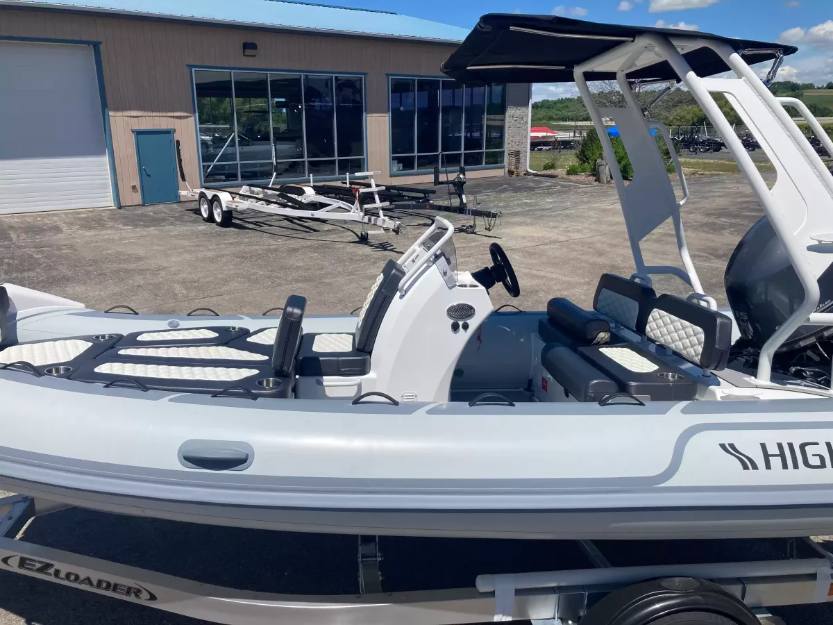 dummy-boat-img