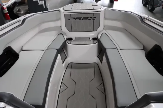 Boat Thumbnail 14