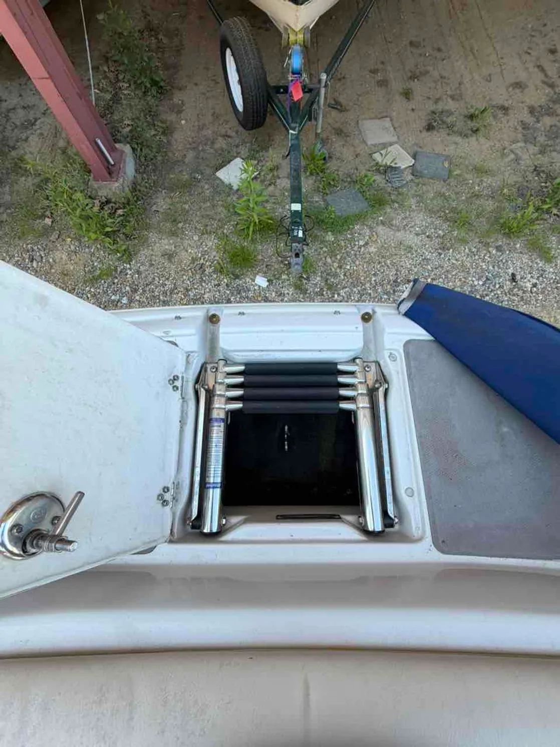 dummy-boat-img