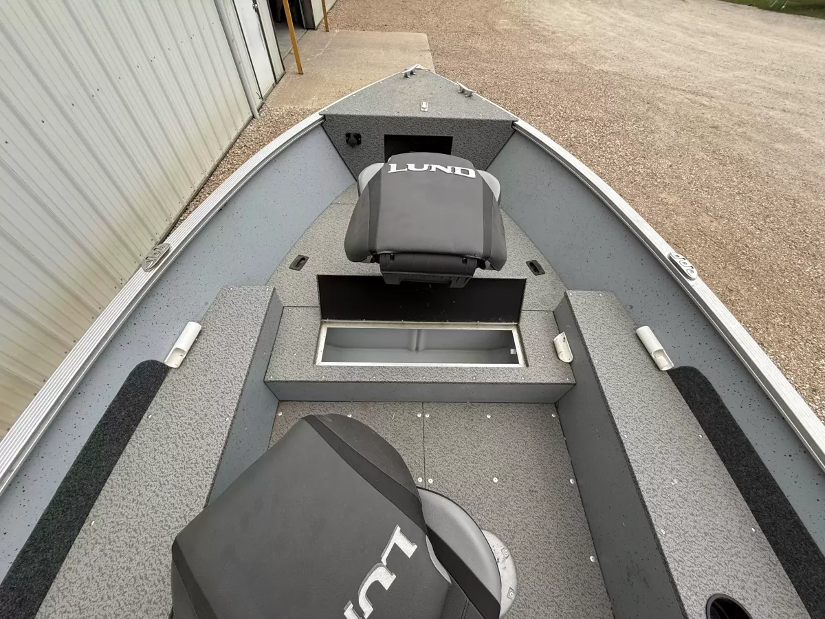 boat-carouselImage-image