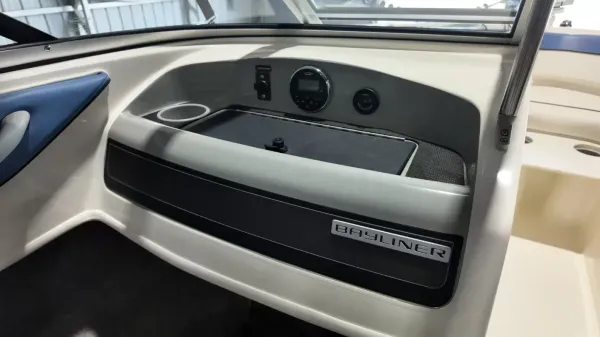 2013 Bayliner 185BR-23