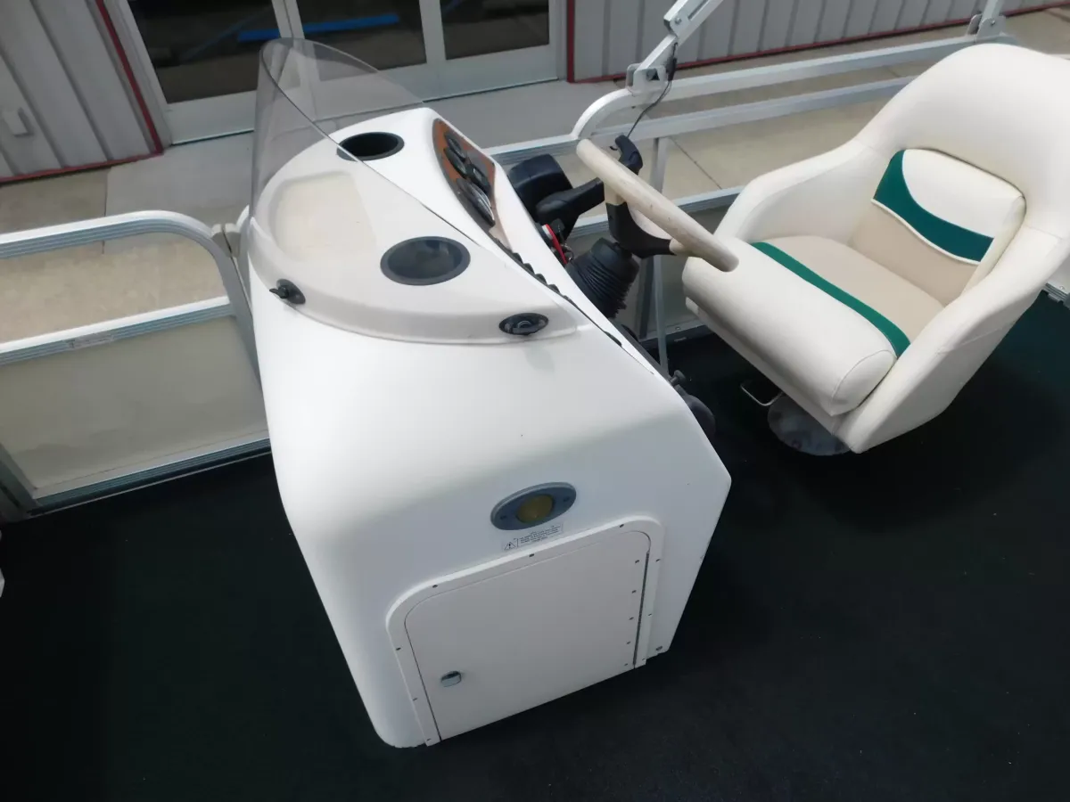dummy-boat-img